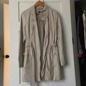 Kenneth Cole reaction cream couler medium leather